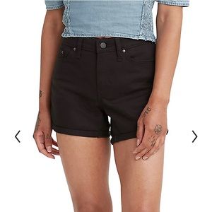 Womens Levi mid length Jean shorts